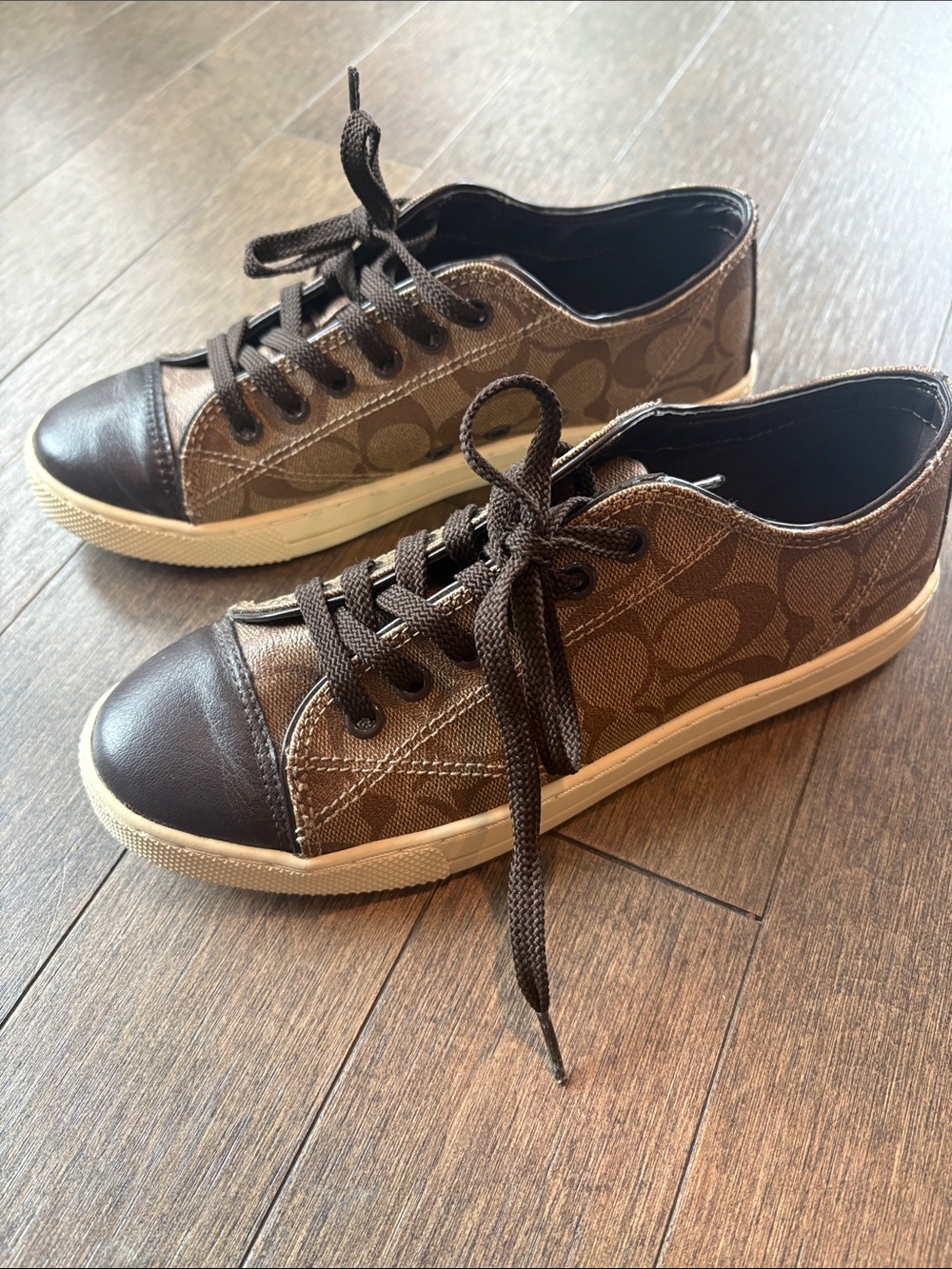Coach Parkway Sneakers, Leather Toe, Canvas monogramed sides, Size 7US, 37EUR